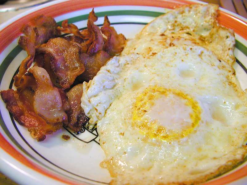 Eggs_and_bacon